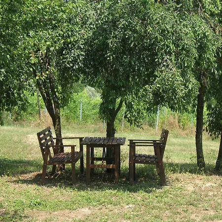 Agriturismo La Torretta Κατάλυμα σε φάρμα *